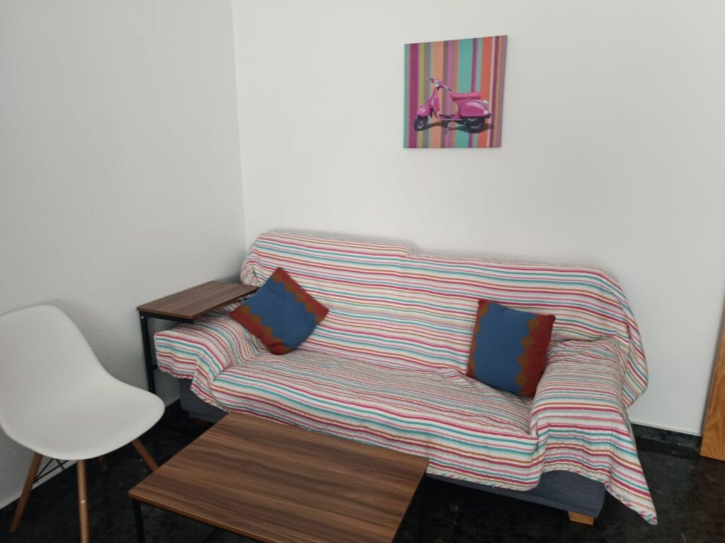 Alquiler amplia habitación en Ab, zona Feria — foto 5