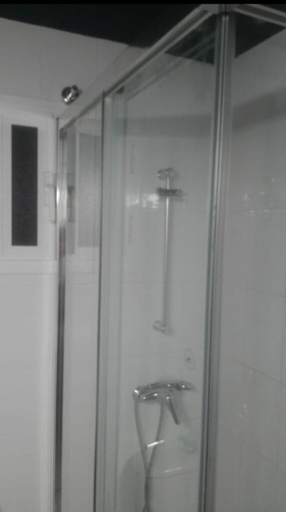 ESTDIANTES: Piso 3 habitaciones en el Campus Macarena — foto 1