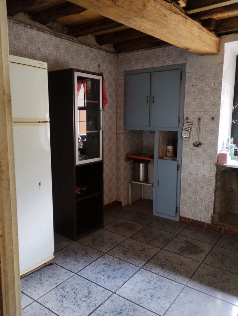 Casa adosada para seguir reformando. — foto 9