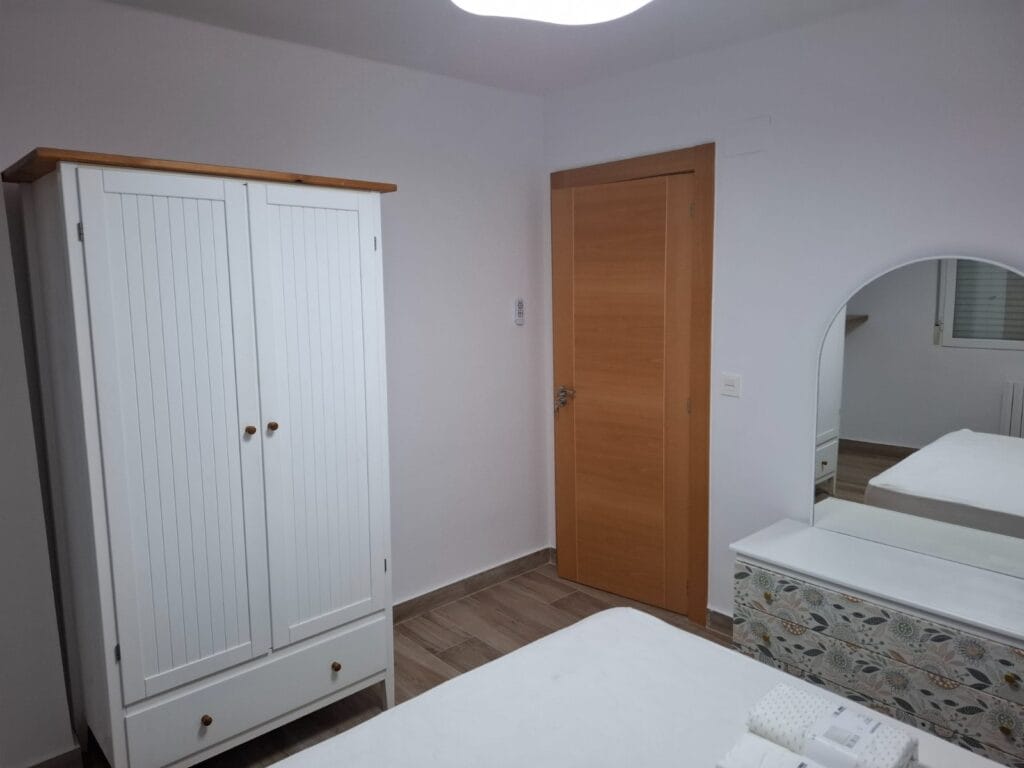 Piso de 3 habitaciones en Ruiseñores — foto 3