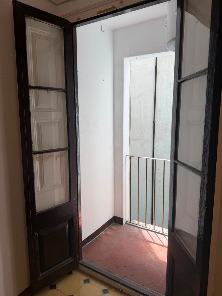 Habitación en Plaza Tetuán — foto 3