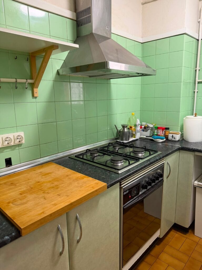 Habitación en Plaza Tetuán — foto 4