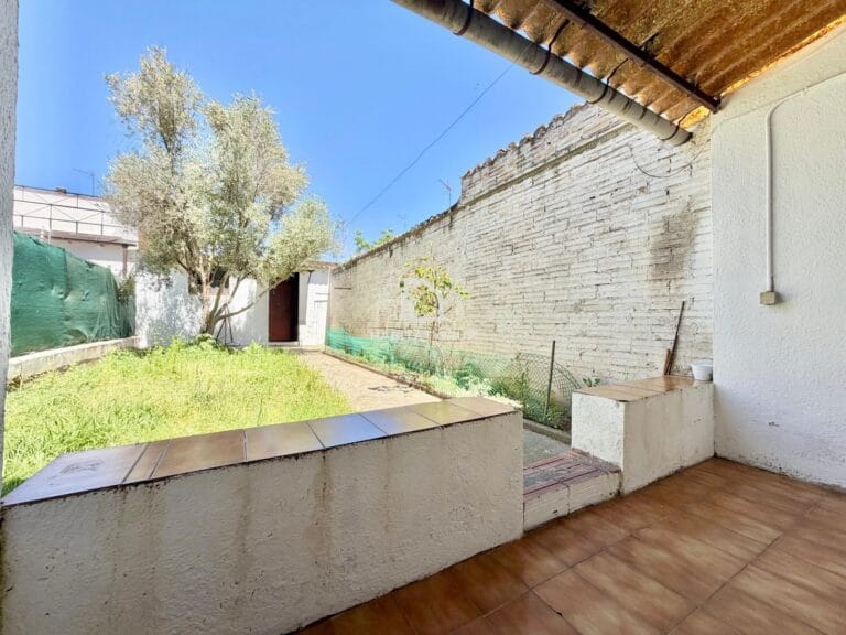 Chalet semi adosado en muy buena zona