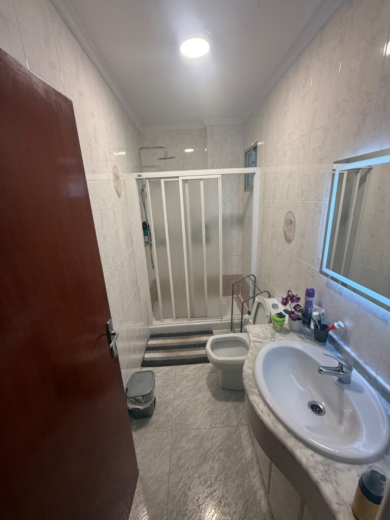 Se alquila habitación solo Agosto — foto 5
