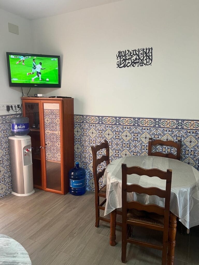 Piso para compartir de tres habitaciones — foto 6
