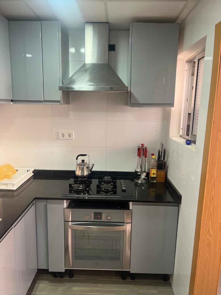 Piso para compartir de tres habitaciones — foto 8