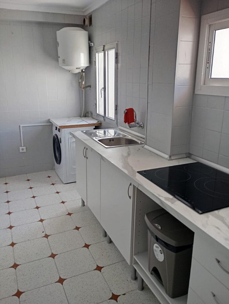 Piso de 3 habitaciones, buen sitio para colegios e institutos — foto 1