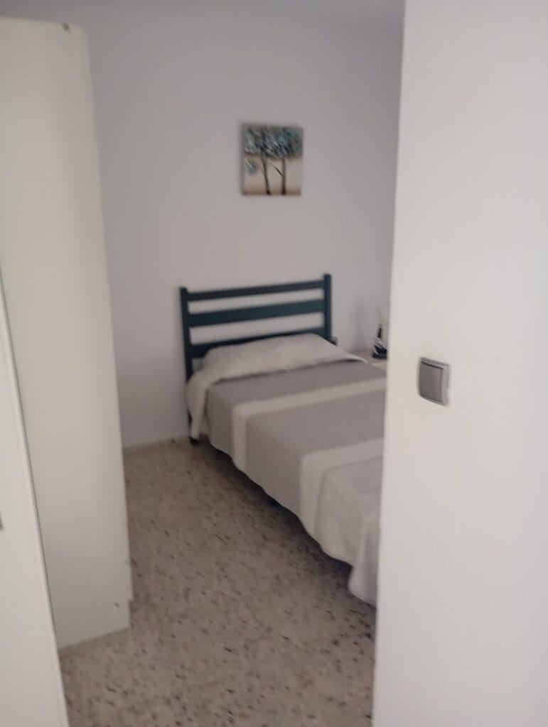 Piso de 3 habitaciones, buen sitio para colegios e institutos — foto 4