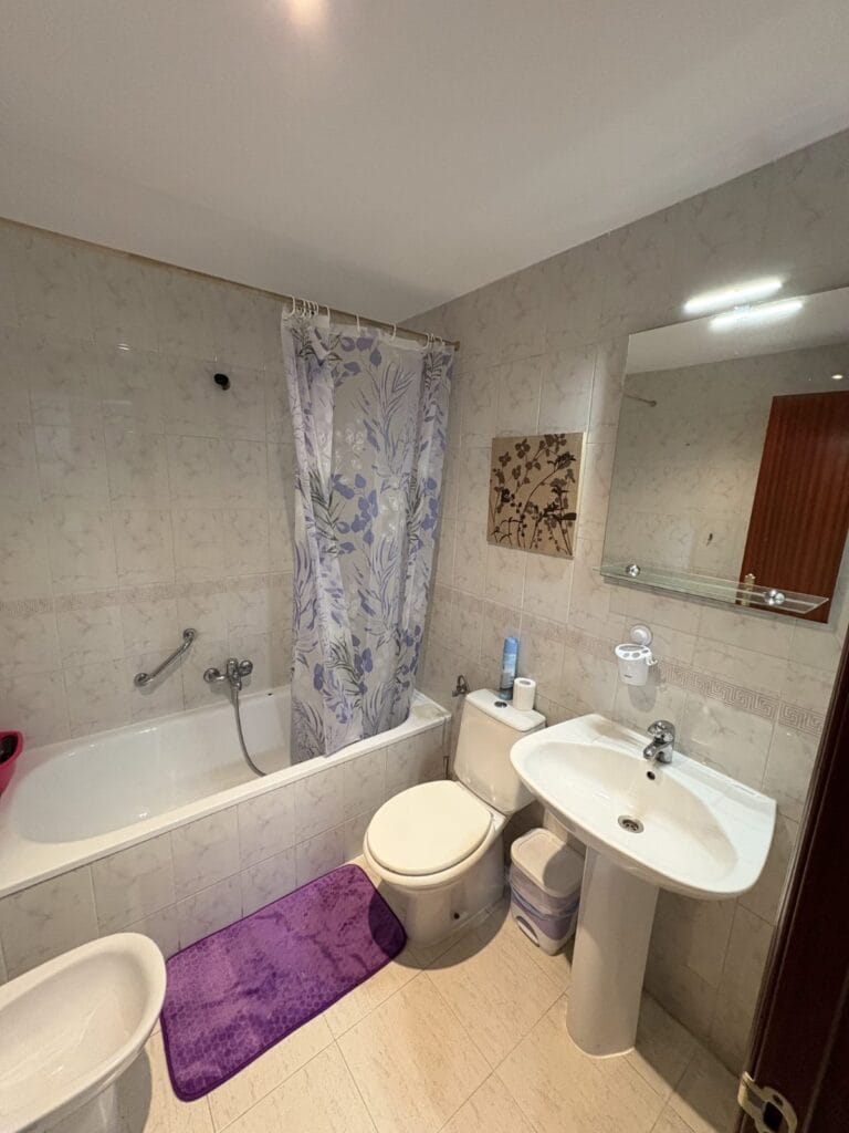 Habitación con baño privado — foto 1