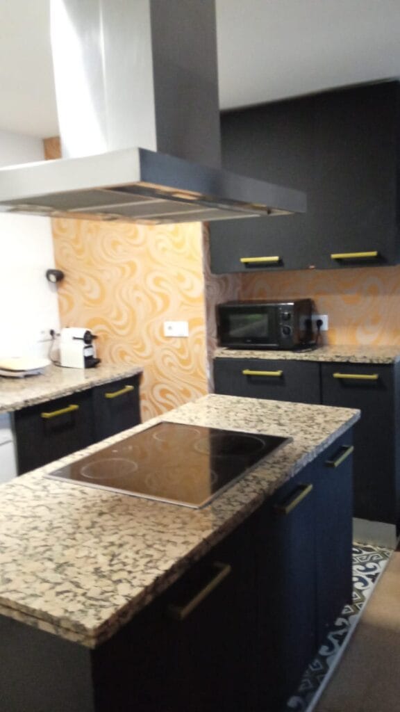 Se alquila habitación en plaza la viña 400 euros — foto 9