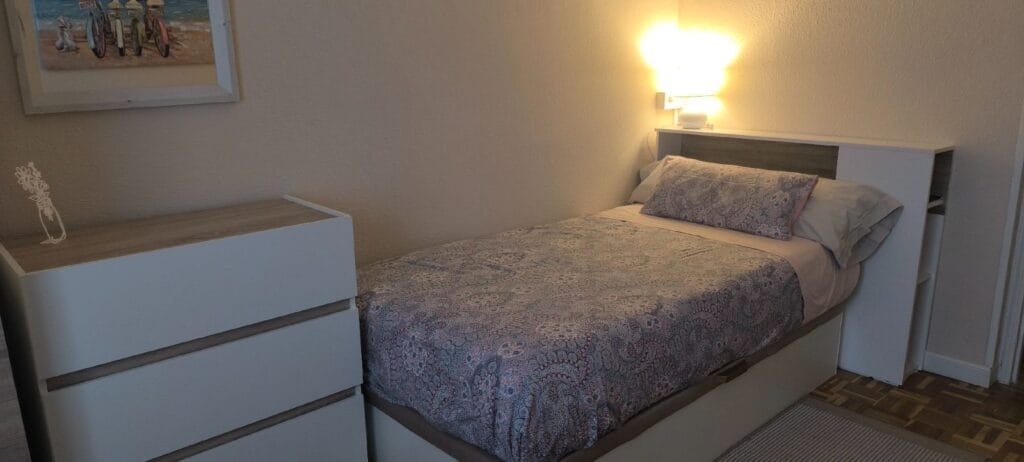 Habitación en alquiler para una persona — foto 1