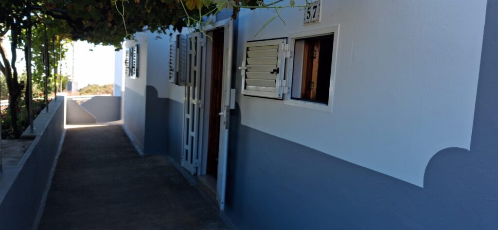 Casa y Terrenos en Santa María de Guía Gran Canaria 100% HABITABLE DESDE YA RECIEN SANEADA Y PINTADA!!!! — foto 2