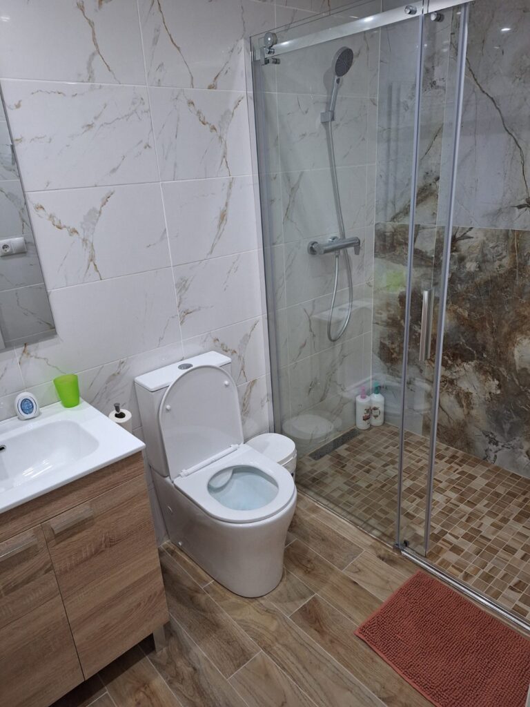 Habitación con baño privado — foto 8