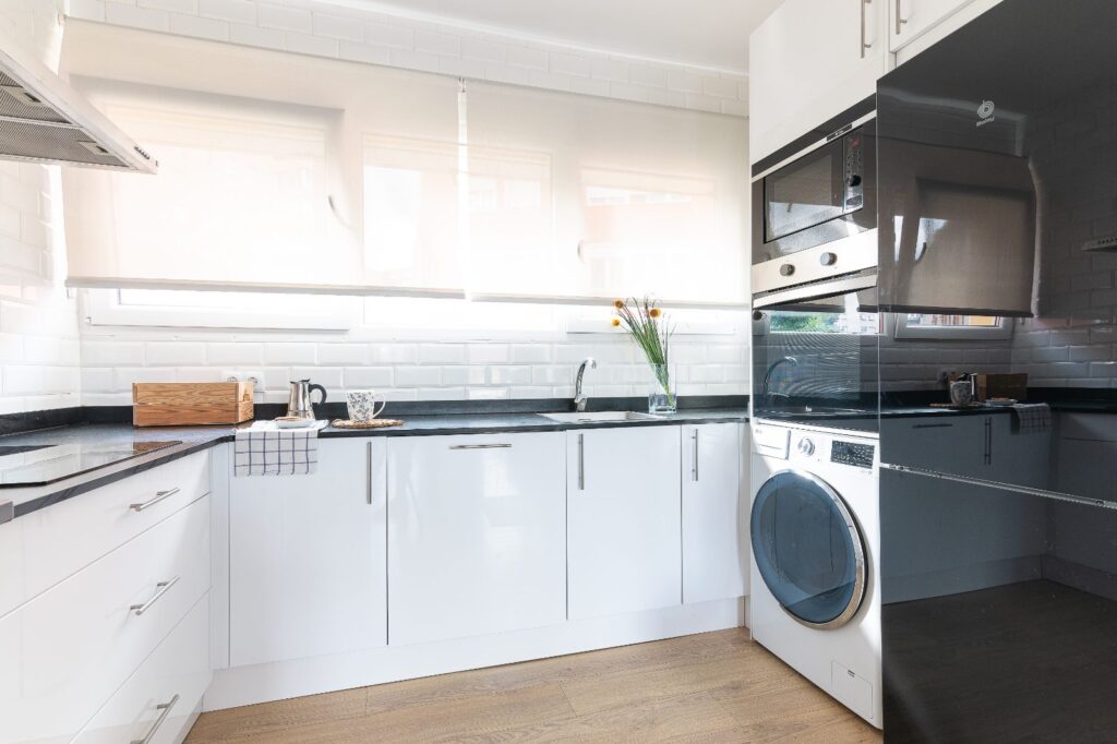 UNA HABITACIÓN EN ZONA TRANQUILA Y BIEN COMUNICADA — foto 3