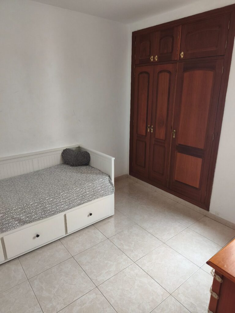 Alquilo habitación