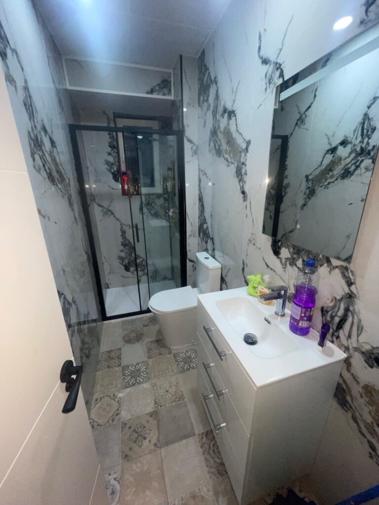 habitación en calle central poeta paco aquino — foto 6