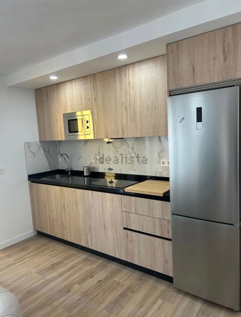 Habitación muy luminosa en piso compartido — foto 8