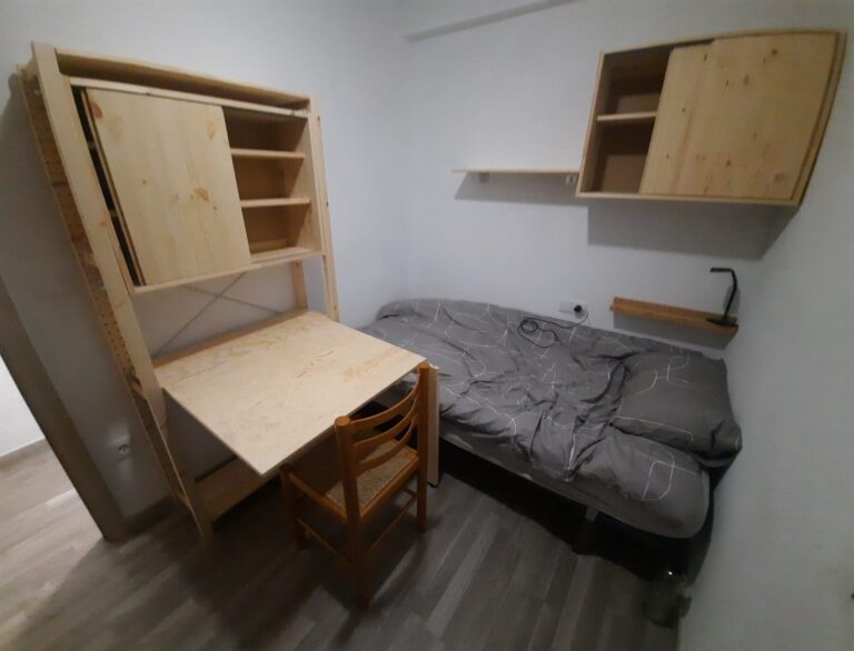 Habitacíon en santa pola