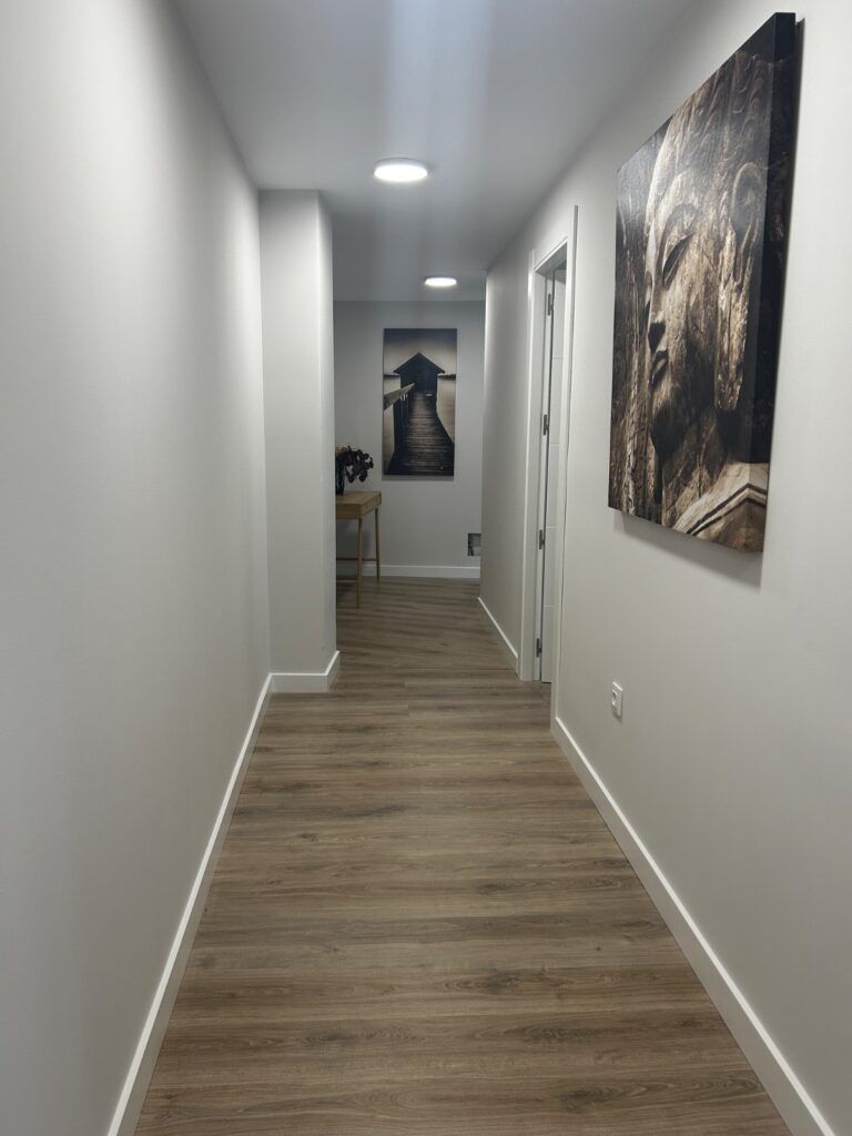 Alquilo habitación con baño y aire acondicionado en piso nuevo y centrico — foto 3